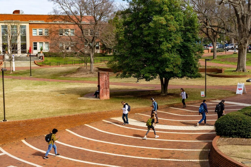 University Blvd